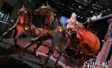 爬墙就会来到图一的位置