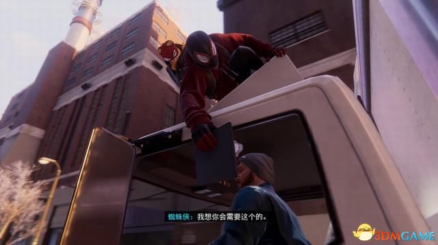 水泥柱会落到铁轨上